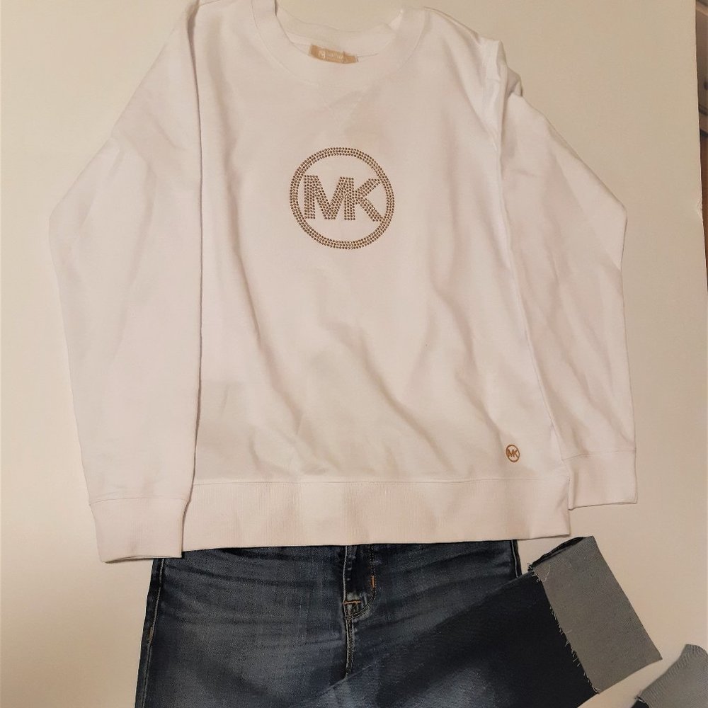 ❌ SOLD ❌Michael Kors | Gold Logo| Sweatshirt - Picture 1 of 16